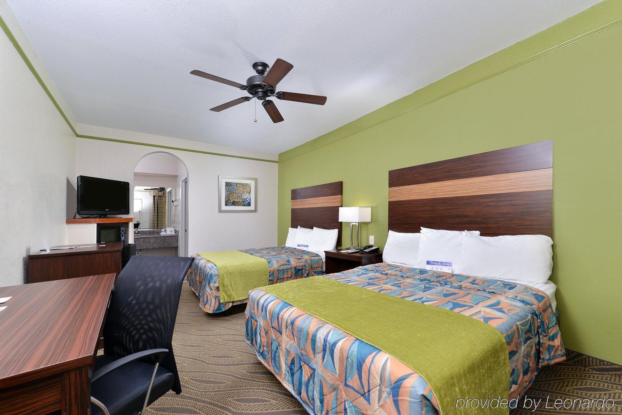 Americas Best Value Inn Downtown Х'юстон Екстер'єр фото