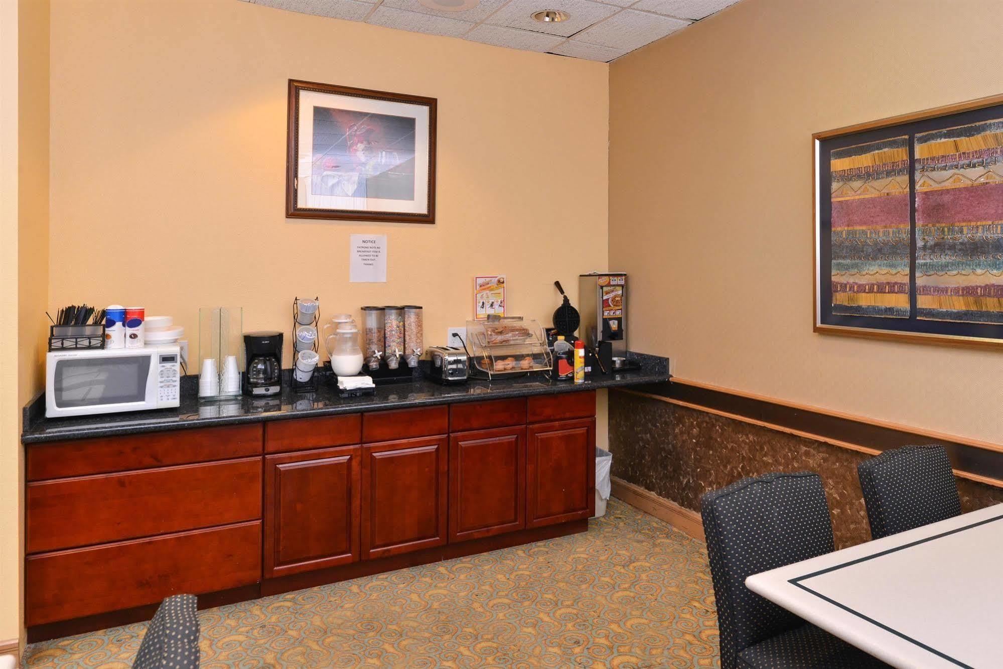 Americas Best Value Inn Downtown Х'юстон Екстер'єр фото